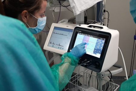 El Hospital de Valme optimiza el manejo nutricional de los pacientes críticos con la aplicación tecnológica de la calorimetría