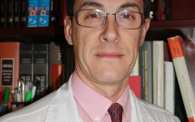 El facultativo del Hospital de Valme Ricardo Mena-Bernal, elegido vicepresidente de la Sociedad Andaluza de Traumatología y Ortopedia (SATO)