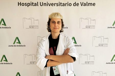 Investigadora de Enfermedades Infecciosas del Hospital de Valme, galardonada con dos premios a las Mejores Publicaciones por la Facultad de Medicina