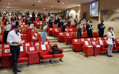 El Colegio de Médicos recibió a los nuevos graduados en Medicina de Sevilla