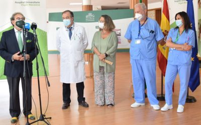 El Colegio de Médicos de Sevilla dona una subvención de 3.000 euros al ‘Balcón de la Esperanza’ del Hospital Universitario Macarena