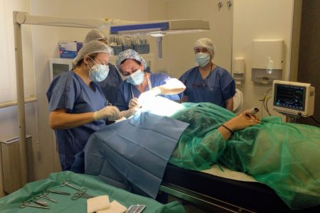 El Área Hospitalaria de Valme incorpora la cirugía menor ambulatoria en el CARE de Los Alcores