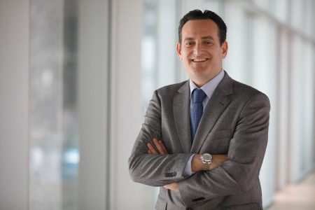 El Dr. Luis Jara-Palomares, neumólogo del Virgen del Rocío, participa en una guía europea para el seguimiento de pacientes con tromboembolia de pulmón