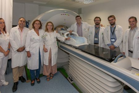 Especialistas del Virgen del Rocío logran con técnicas avanzadas de Radioterapia resultados similares a la cirugía