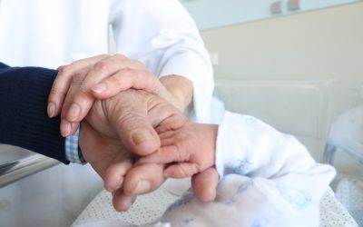 Más de mil nuevos pacientes son atendidos por Alzheimer en el Hospital Universitario Virgen del Rocío