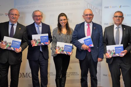 «10 años de Colegiación y Cooperación» de la FCOMCI, un homenaje al vínculo histórico entre médicos y ayuda humanitaria