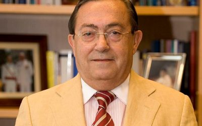 El Dr. Isacio Siguero Zurdo nombrado Colegiado de Honor Nacional con Emblema de Oro