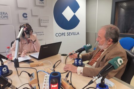 El Dr. Alfonso Carmona, presidente del RICOMS denuncia la «insostenible situación» de la medicina privada en Radio Cope Sevilla