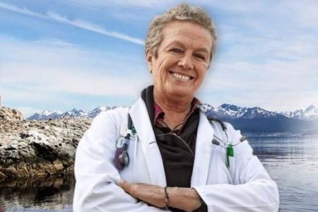 Dra. Ana Casas, oncóloga y paciente: “Frente al cáncer: esperanza. El 60% de los enfermos se cura con diagnóstico precoz”