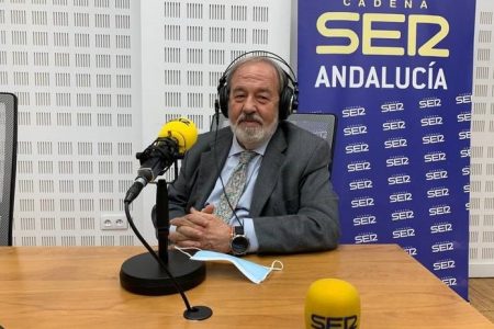 El presidente del RICOMS explica las diferentes acciones puestas en marcha por el Colegio de Médicos para la ayuda a Ucrania