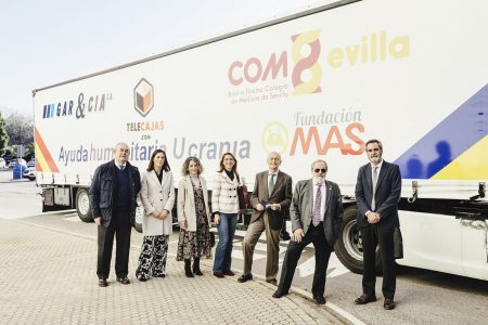 El Colegio de médicos y la Fundación MAS envían otro camión a Ucrania con ayuda humanitaria