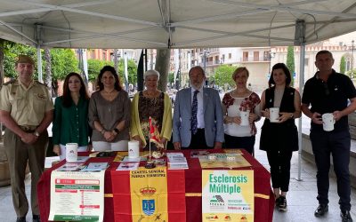 Mesa informativa por el Día Mundial de la Esclerosis Múltiple