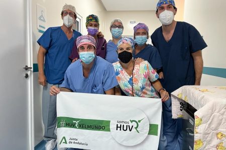 Profesionales del Virgen del Rocío operan a 333 personas de Guatemala sin ánimo de lucro