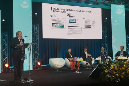 Los médicos de la privada piden condiciones dignas y derechos equiparados al ejercicio público de la Medicina