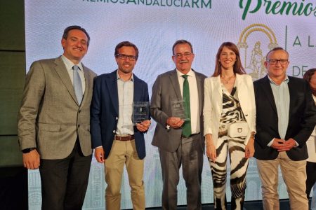 El Virgen del Rocío es reconocido como el mejor hospital público andaluz en los premios de ‘Redacción Médica’