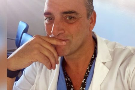 El Hospital de Valme muestra su dolor por el fallecimiento inesperado de su director médico, el Dr. José Antonio Sánchez Román