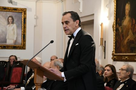 Salvador Morales Conde toma posesión como académico de número de la Real Academia de Medicina y Cirugía de Sevilla