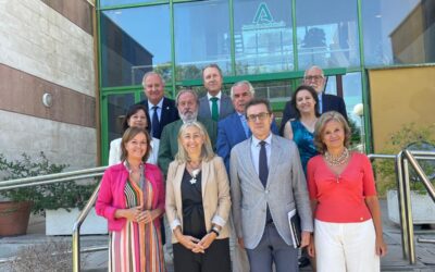 Los médicos andaluces mantienen un primer encuentro con la consejera de Salud
