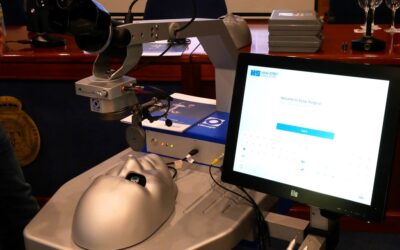 Presentación y demostración de Medical Simulator para Oftalmología