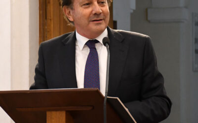 El Dr. José María Domínguez Roldán ingresa en la Real Academia de Medicina y Cirugía de Sevilla