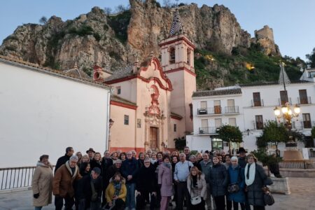 Excursión de los médicos séniors a Seténil de las Bodegas y Zahara de la Sierra