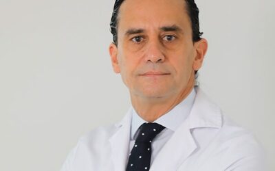 El doctor Salvador Morales, distinguido con la Medalla de la Ciudad de Sevilla 2025