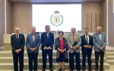 La presidenta de Andex presenta nuevo libro en el Colegio de Médicos de Sevilla con un fin benéfico: «Espero dar luz a todos los que luchan contra el cáncer infantil»