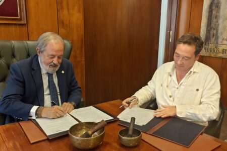 Convenio de colaboración entre el Colegio de Médicos de Sevilla y Evolucion Center