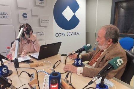 El Dr. Alfonso Carmona destaca en Cope Sevilla el rechazo unánime del colectivo médico a un proyecto de norma que sigue lejos de cumplir con las reivindicaciones mínimas que exigen los profesionales