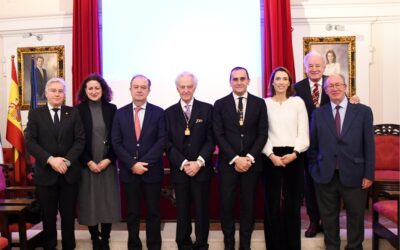 La Real Academia de Medicina y Cirugía de Sevilla reúne a expertos internacionales para debatir si la cirugía del futuro pasará por no operar