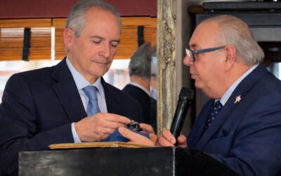 El Ateneo de Triana otorga la Medalla de Plata a Luis Capitán