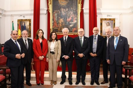 La Real Academia de Medicina y Cirugía de Sevilla acoge la conferencia “MUFACE: pasado y futuro de su modelo de gestión sanitaria”