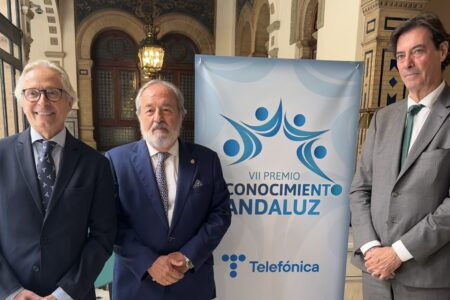 El RICOMS acompaña al Dr. Guillermo Antiñolo en la entrega del VII Premio Reconocimiento Andaluz