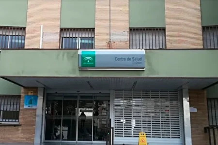 Reorganización asistencial de los centros de salud de Sevilla durante el verano
