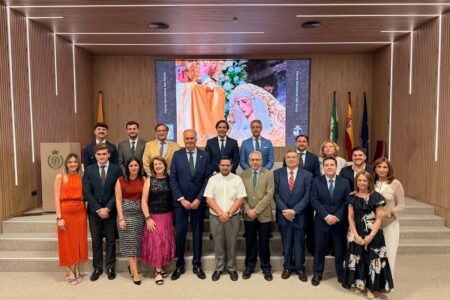 El RICOMS acoge la presentación del documental Rocío Coronada, conmemorativo de la coronación canónica de María Santísima del Rocío